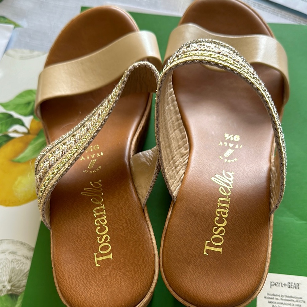 Women's Gold Sandals